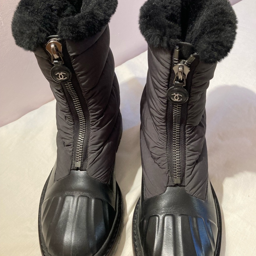 Chanel winter boots
